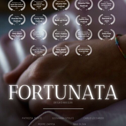 Director: Max Oliva Bartolozzi
Fortunata, Nomen omen, a name, a destiny.
In a small provincial town, the hours marked by the few amusements, which often, too often turn into vices and sins that not even faith, the most rooted, can eradicate. Wandering souls like in a Dantesque circle move in this palace of horrors, where the rottenness is invisible, cleverly hidden among the masks worn by the characters who inhabit it or who stay there for a few hours.
The adolescent Fortunata, a lover of books and gifted with a marked sensitivity, lives with her mother, apparently loving and attentive to her needs, but in reality cynical and amoral.
Her mother prostitutes her daughter every day, among the silence of the neighborhood and the characters who are sometimes grotesque and other times normal people.
One day a parish priest arrives in the house of horrors, ready to save the girl, or at least that's what it seems.